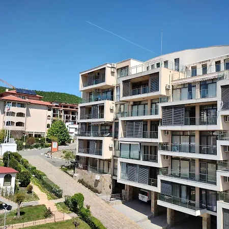 Dolce 1 9/8 Luksusowy Mezonet-bastet Bs Apartament Sveti Vlas